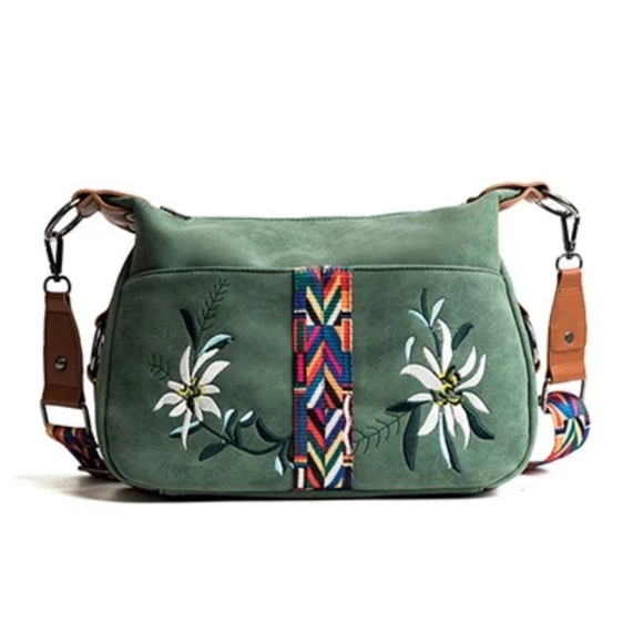 Handbags - ⚘ARRIVED  ⚘GREEN Vegan Leather Crossbody Bag